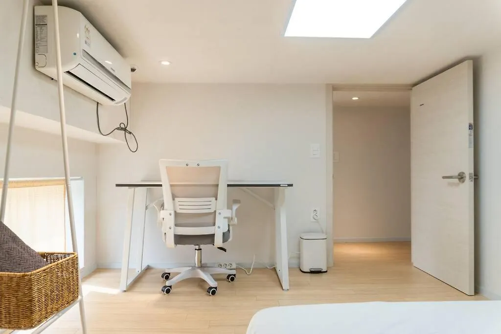High-Rise Loft Coex Gangnam Stay Seoul 0*,  South Korea